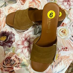 Brown Christian Di Riccio Size 9 Chunky Heeled Sandals NWT Summer Wedding Guest
